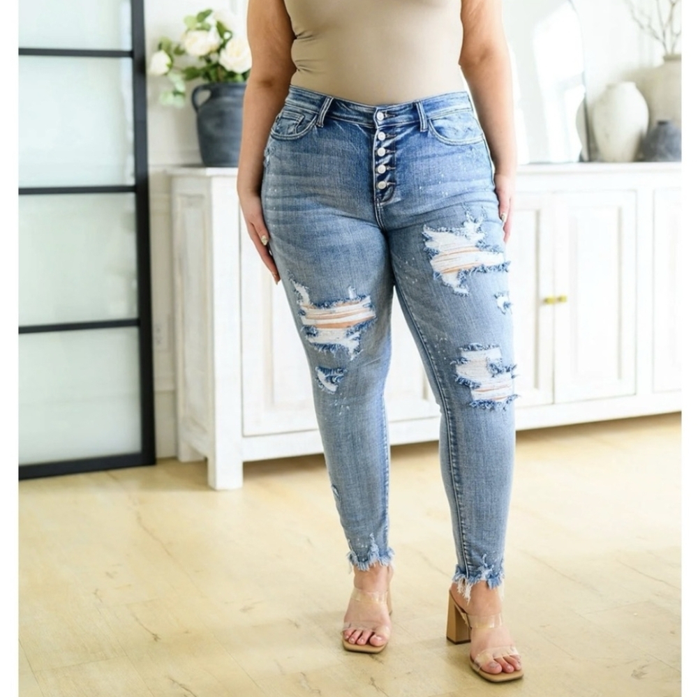 JUDY BLUE Talulla Button Fly Distressed Raw Hem Skinny Fit High Rise Jeans 15/32